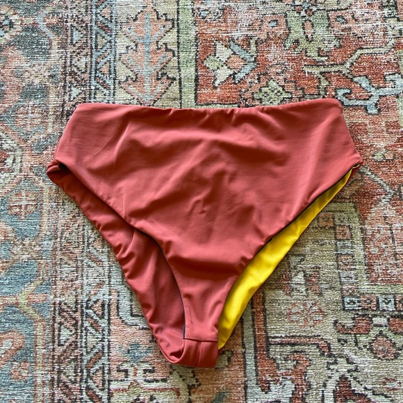 Indah high waisted colorblock swim bottoms - Picture 5 of 5